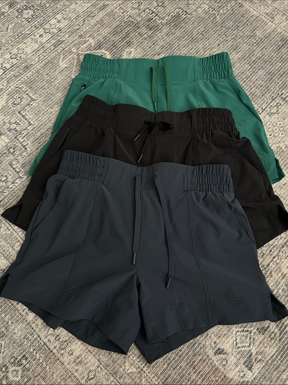 3 Bundle All in Motion Woven Pull On Shorts Size Small